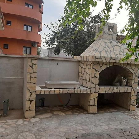 Apartmani Lucia Biograd بيوغْغاد نا موغو المظهر الخارجي الصورة