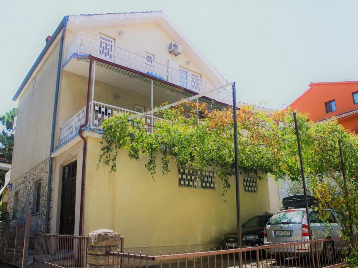 Apartmani Lucia Biograd بيوغْغاد نا موغو المظهر الخارجي الصورة