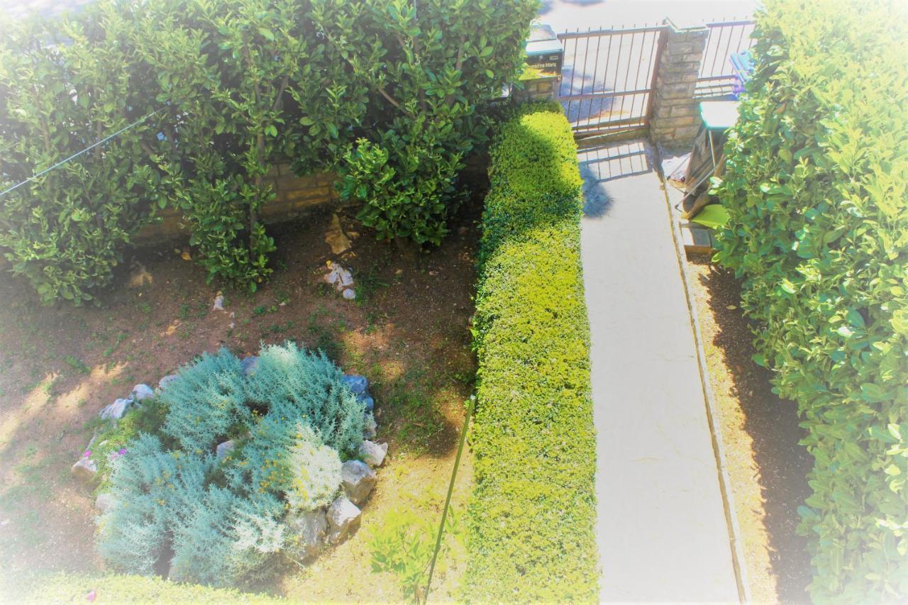 Apartmani Lucia Biograd بيوغْغاد نا موغو المظهر الخارجي الصورة