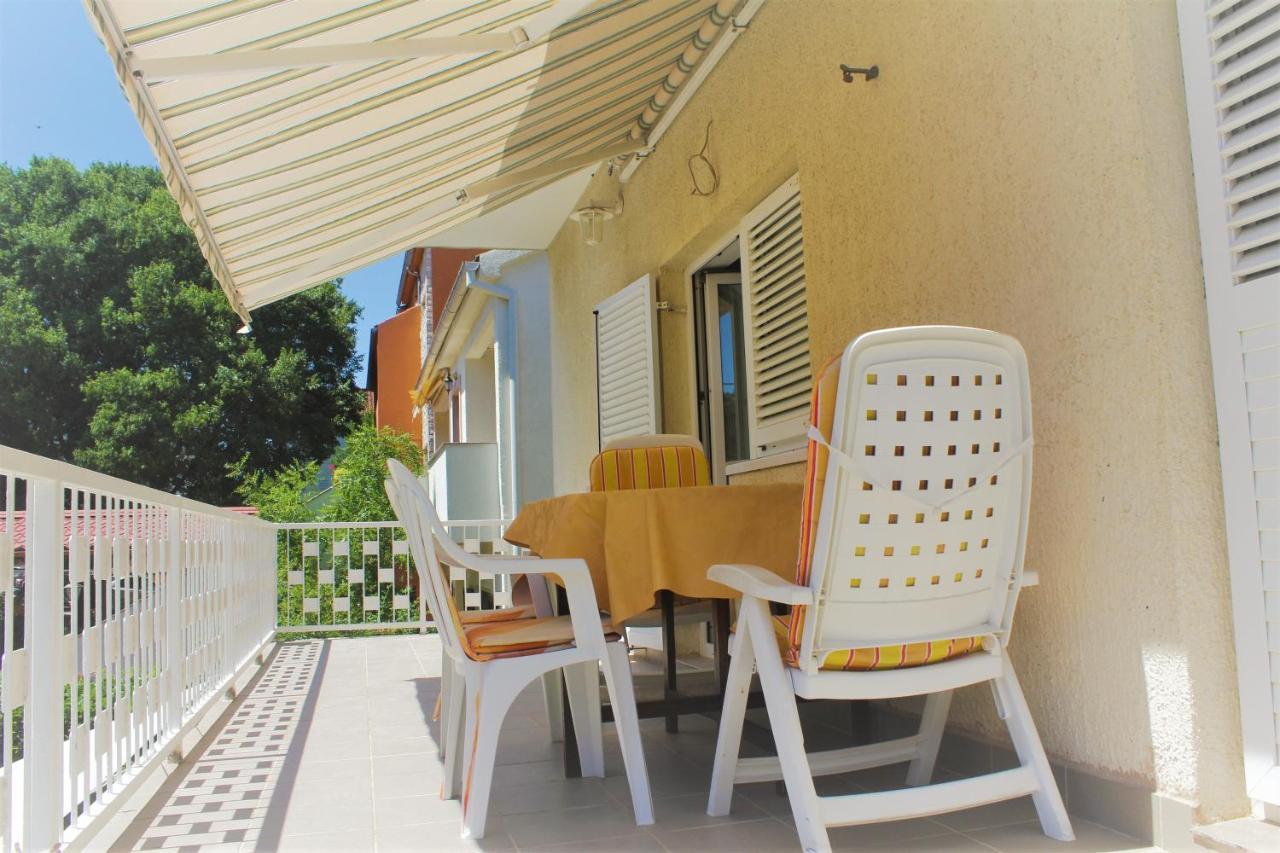 Apartmani Lucia Biograd بيوغْغاد نا موغو المظهر الخارجي الصورة